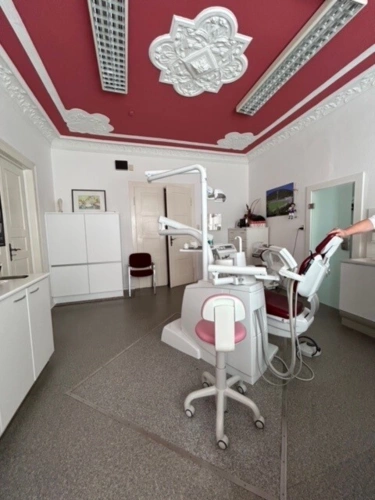 Behandlungszimmer 1