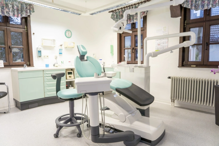 Behandlungszimmer 1