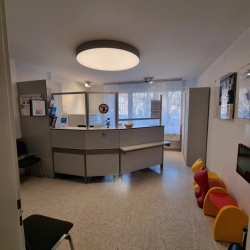 Anmeldung und Wartebereich