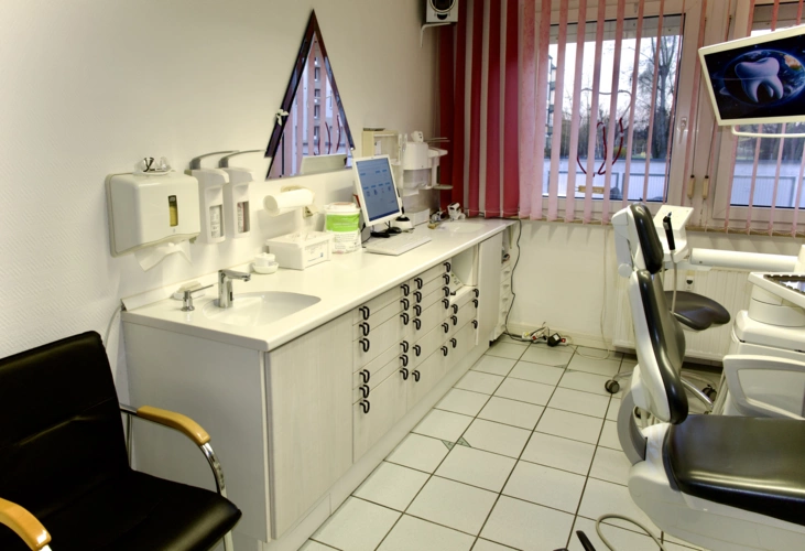 Behandlungszeile Behandlungszimmer 1